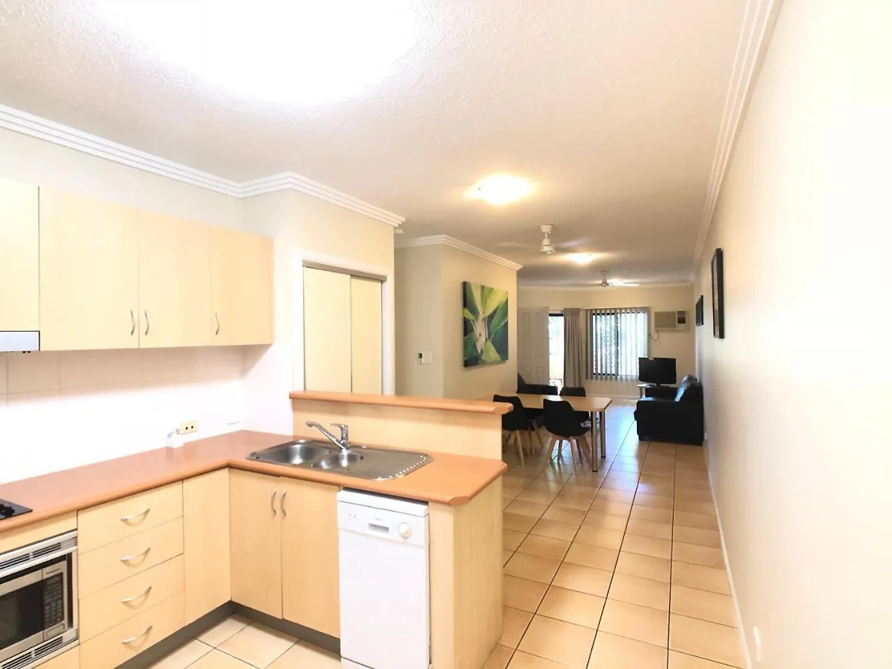 City Plaza Apartments Cairns 4*,